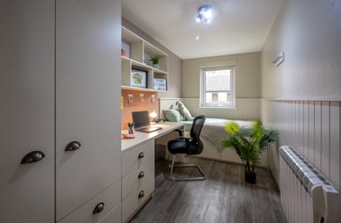 4 Bed Deluxe, Meadow Court, 13 Sciennes, Newington, Edinburgh - Image 2